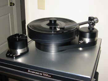 03 Brinkman Turntable_SMALL.jpg (32092 bytes)