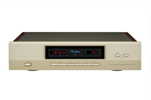 Accuphase E-470 and DC-37
