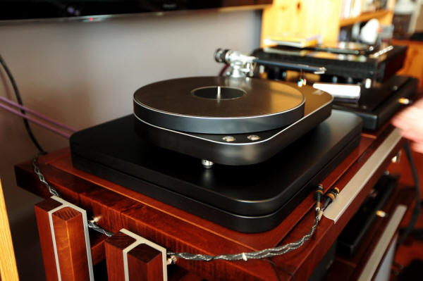 Thales TTT Compact Turntable, Levi-Base, and Simplicity Mk2 Tonearm