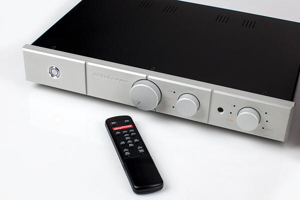 Abyssound's ASP-1000 Preamplifier and ASX-2000 Amplifier