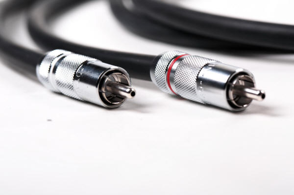 OYAIDE ACROSS 750 RR V2/0.7 Free shipping New Oyaide RCA cable 0.7 m, pair 