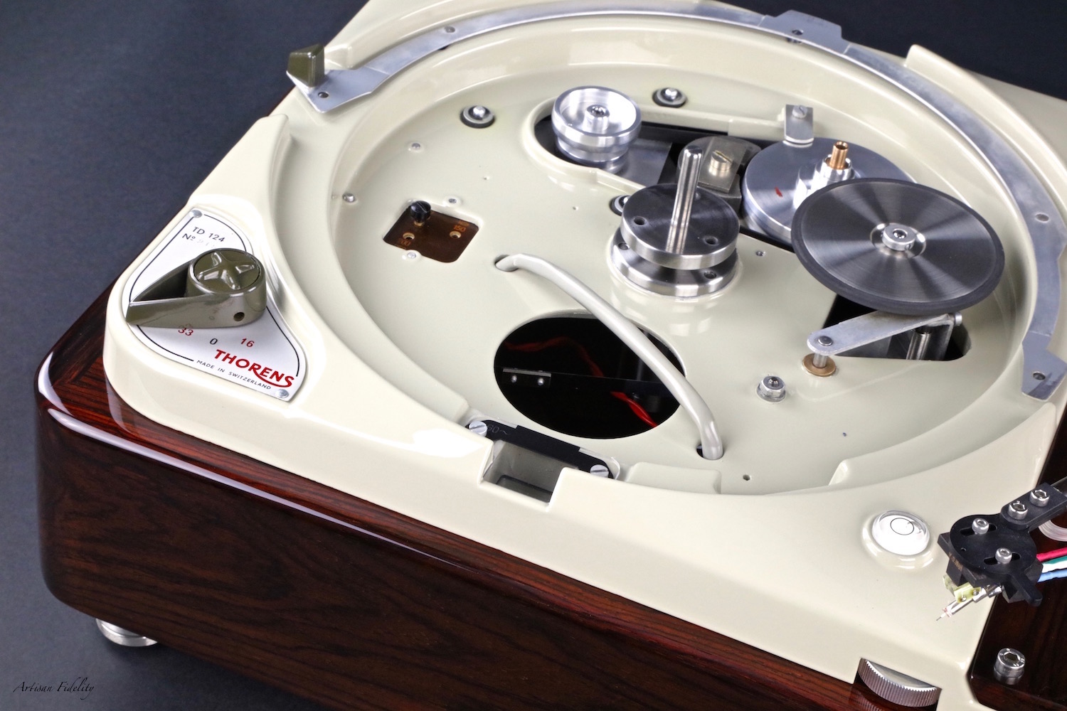 Thorens TD 124 Turntable Chassis Level 