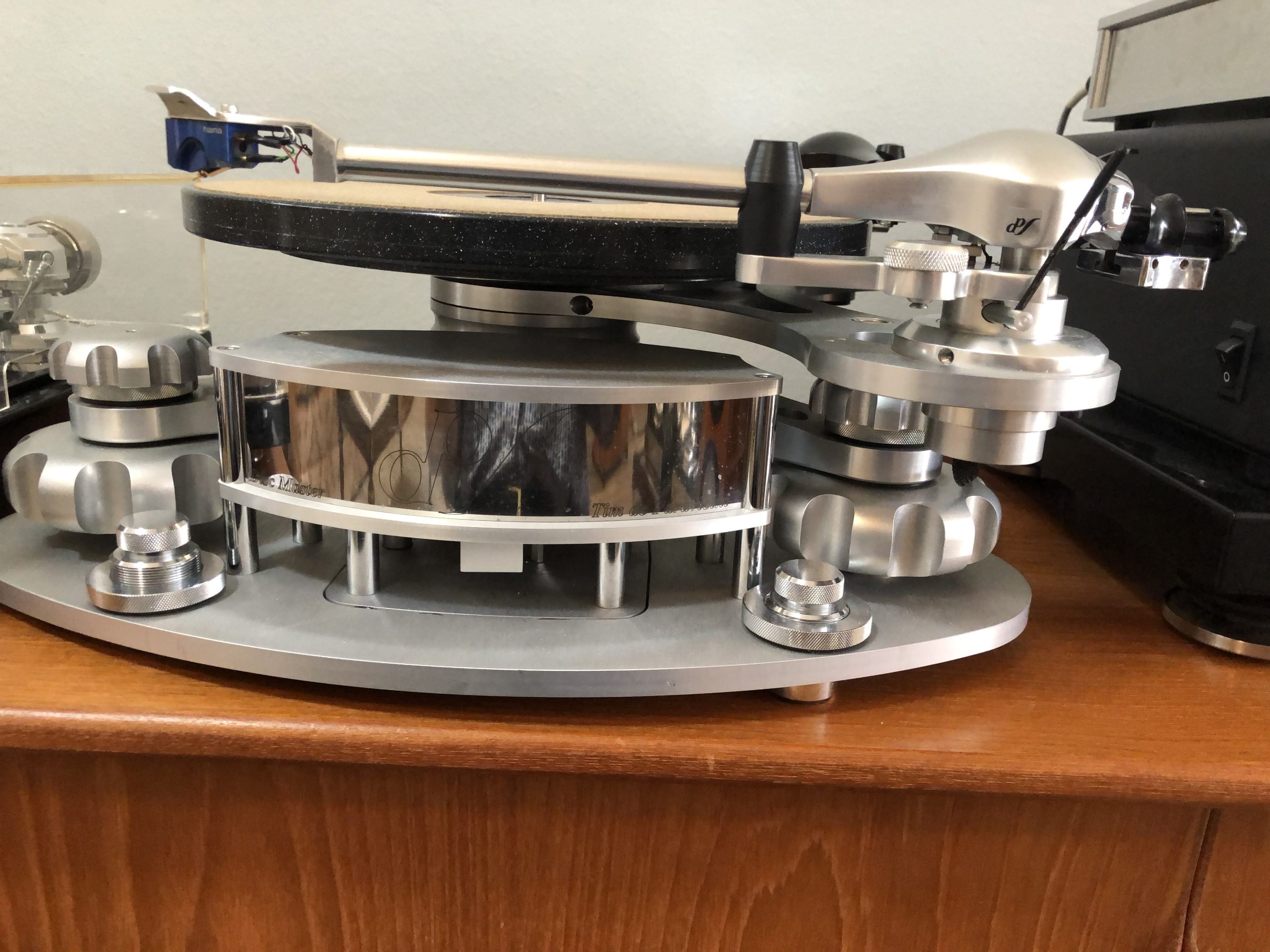 Hana Umami Blue moving-coil cartridge released - Dagogo